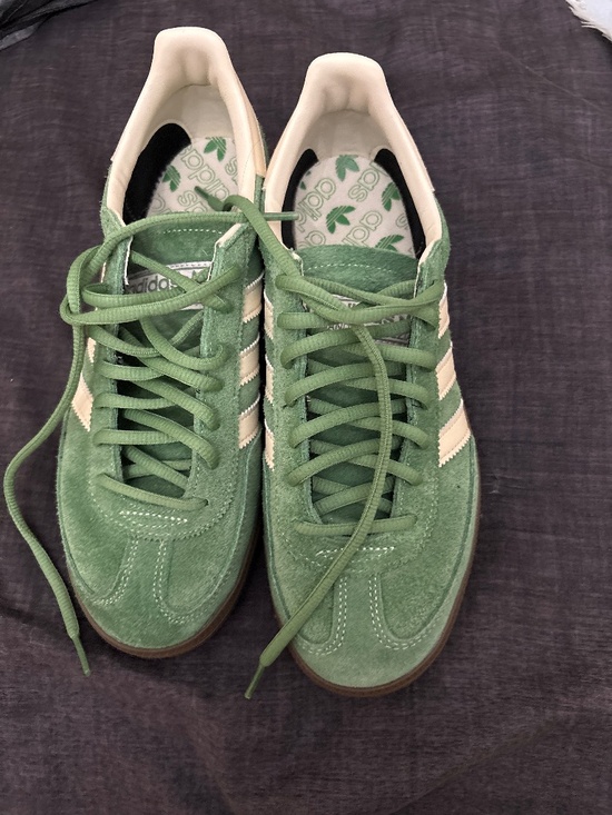 adidas Shoes - Adidas Spezial green suede